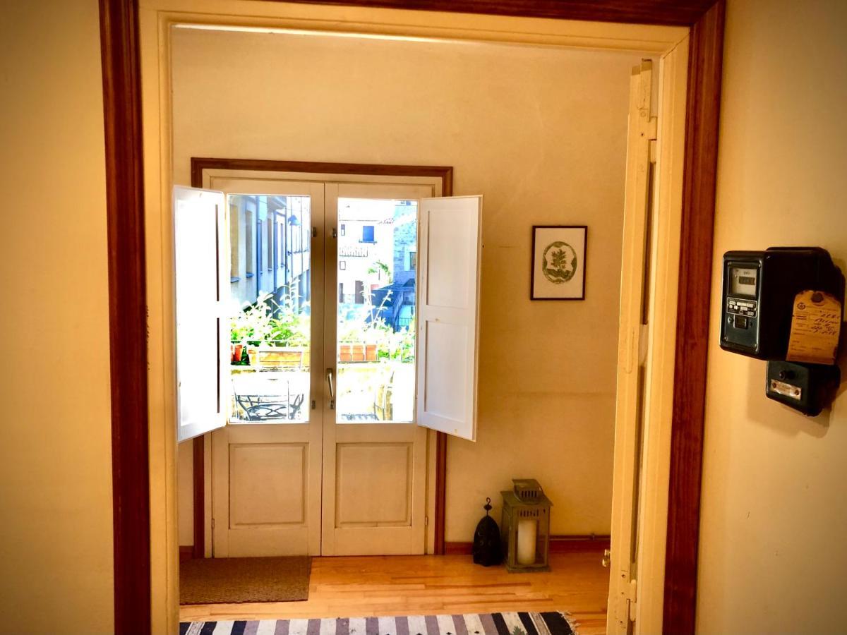 Maison Biscuit. Apartament A La Placa De La Vila Camprodon Εξωτερικό φωτογραφία