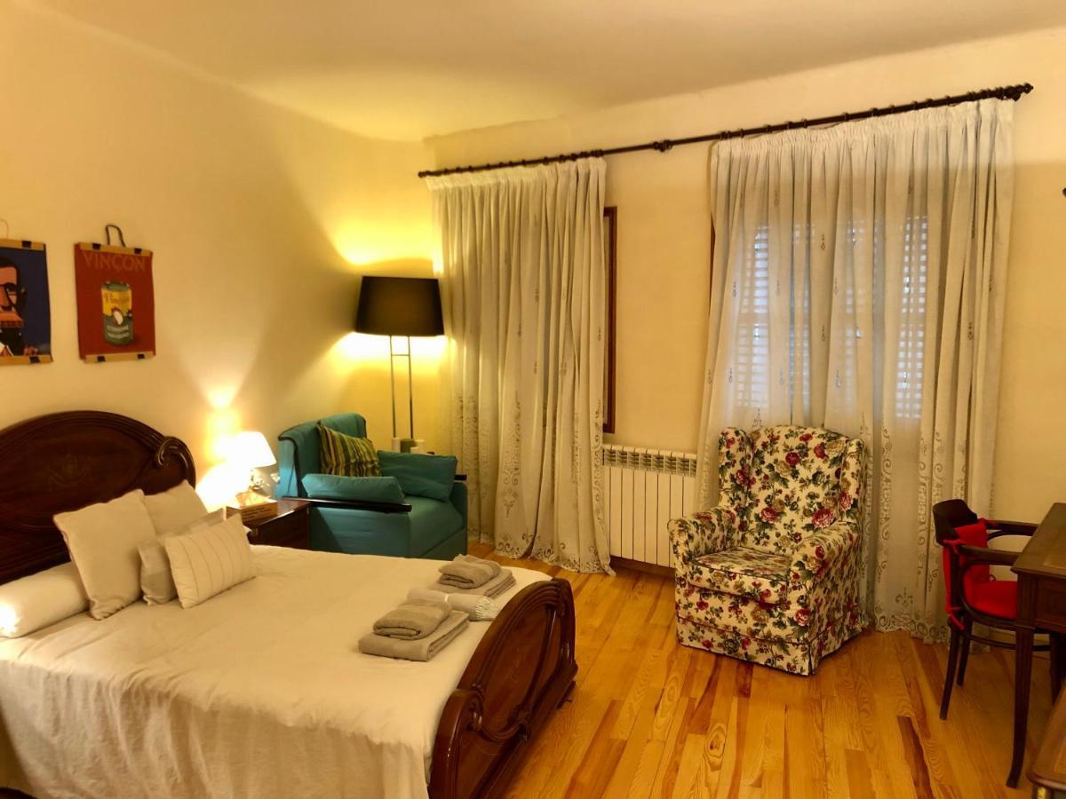 Maison Biscuit. Apartament A La Placa De La Vila Camprodon Εξωτερικό φωτογραφία