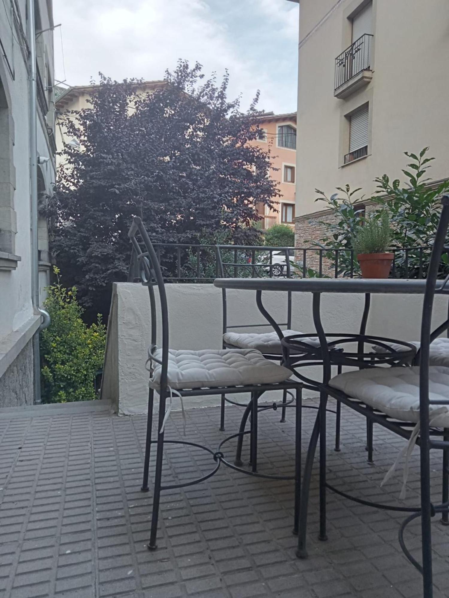 Maison Biscuit. Apartament A La Placa De La Vila Camprodon Εξωτερικό φωτογραφία